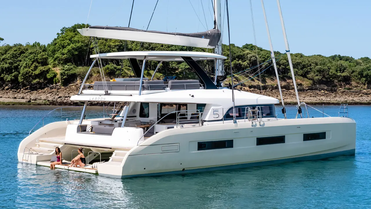 Sailing Catamarans Sailing Catamarans Charter